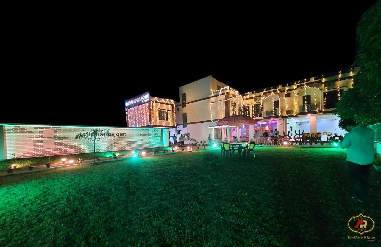 Hotel Aayes And Resort Shānti Niketan Kültér fotó