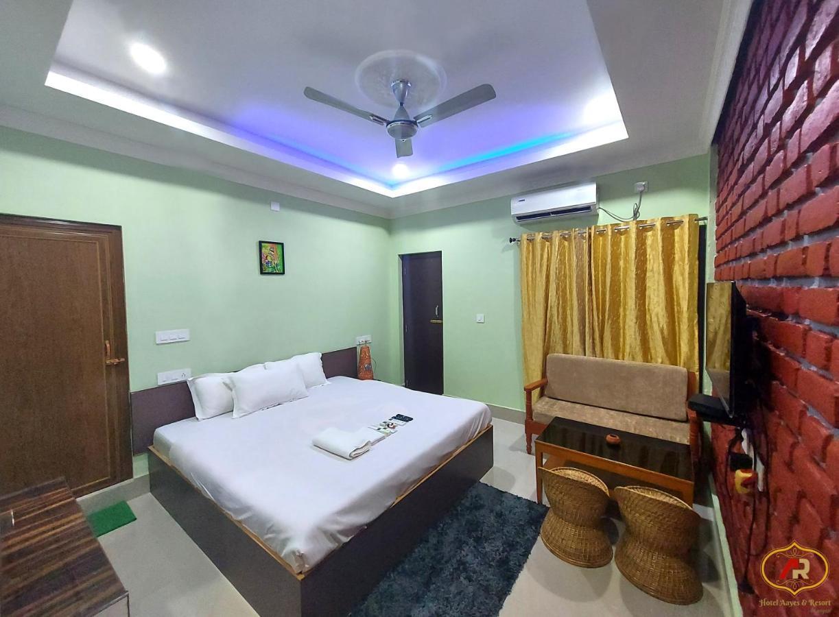 Hotel Aayes And Resort Shānti Niketan Kültér fotó